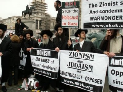 demonstration for jews whom they are anti zionism in london. (© disclose.tv)