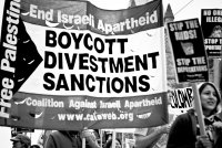 Protesters from the Coalition against Israeli Apartheid, Canada 2008 (© Kareem Dabbagh)