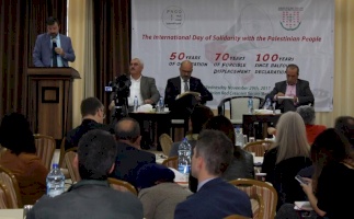 (٢٩ تشرين ثاني ٢٠١٧) شبكة المنظمات الأهلية ومجلس منظمات حقوق الإنسان ينظمان فعالية بمناسبة اليوم العالمي للتضامن مع الشعب الفلسطيني