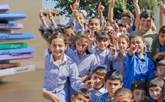 مركز بديل يشيد برفض الأونروا لتقارير مركز "إمباكت" الخادعة: المحتوى التعليمي الذي يناقش الرواية الفلسطينية هو حق وليس شكلاً من أشكال معاداة السامية