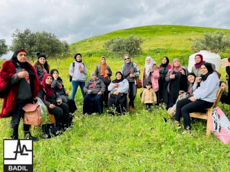 مجموعة عائدات النسوية تنفذ يوم عمل تطوعي في خربة تل الحمة في الأغوار