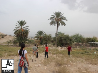 في ظل اعتداءات المستعمرين المستمرة لأراضي الأغوار الشمالية: بديل يجري زيارة ميدانية الى خربة تل الحمة