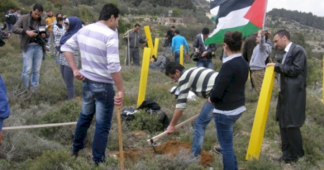 Land Day 2012: The JNF is NOT Charitable, but a Racist, Zionist Organization