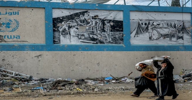 رسالة مفتوحة إلى القيادة والقوى والهيئات الفلسطينية لمواجهة مشروع استبدال الأونروا وتصفيتها