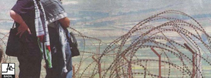 لاجئون فلسطينيون يلتقون على الحدود اللبنانية (حزيران ٢٠٠٠)
