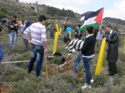 Land Day 2012: The JNF is NOT Charitable, but a Racist, Zionist Organization