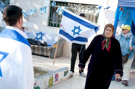 تهجير سكان حي الشيخ جرّاح: جريمة جديدة تضاف الى جرائم التهجير المستمرة