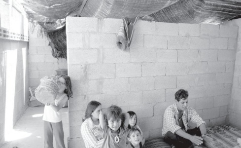 How has Israel dealt with the Internally Displaced?